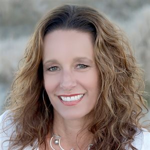 Stacey R. Braithwaite